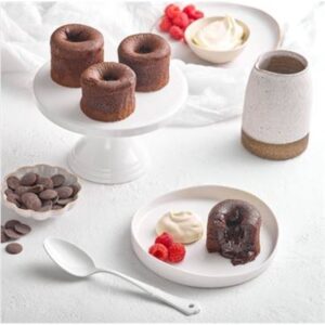 CAKE MOLTEN LAVA CHOCOLATE 690GM HEAVENS KITCHEN (6)